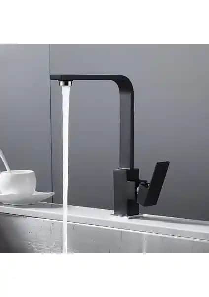 Sarıcı Siyah Yüksek Gövde Mutfak Bataryası: Şık Tasarım ve Fonksiyonellik Bir Arada